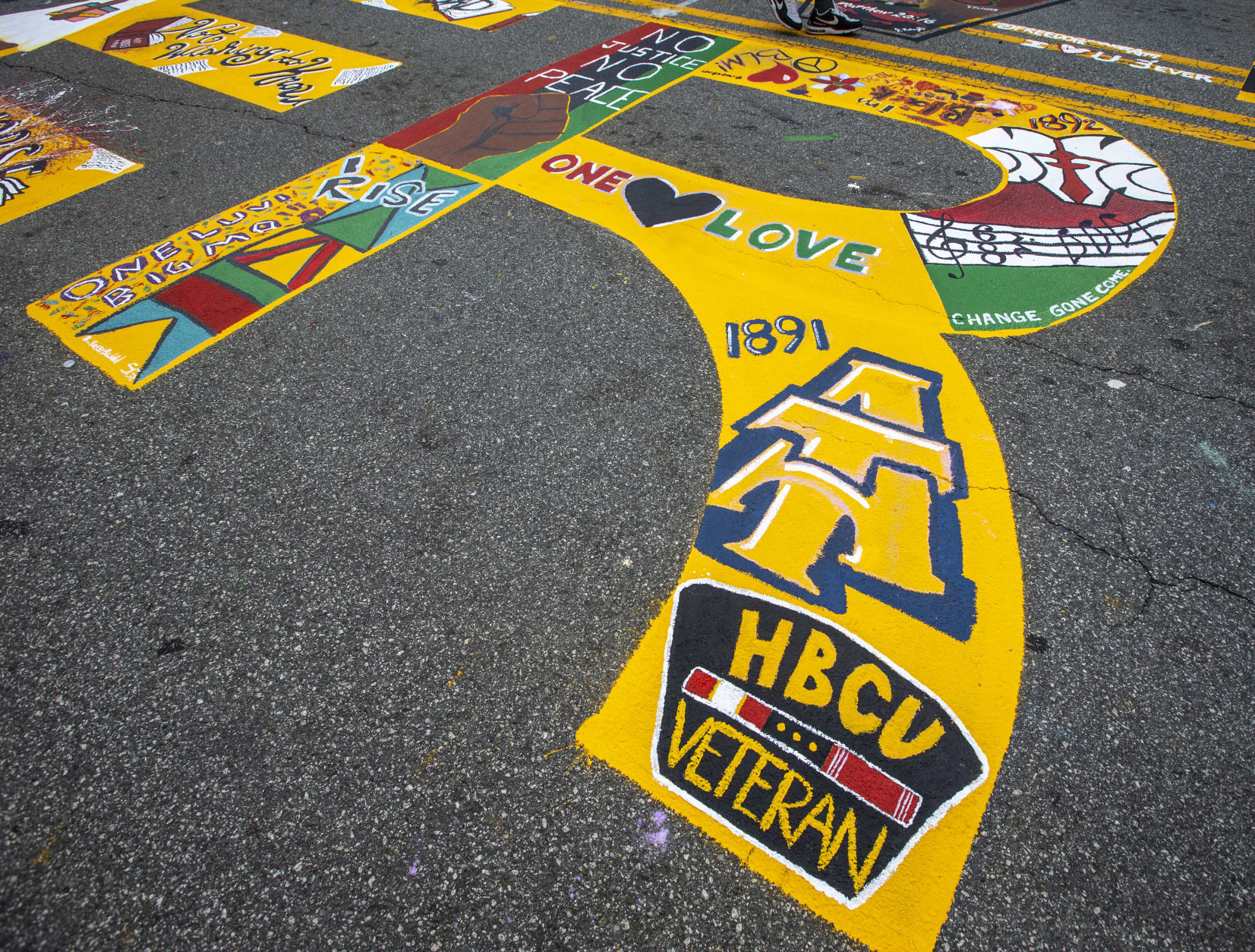mural_rally